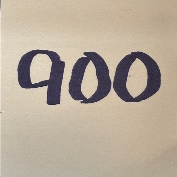 NIKE Running DRI Fit Heather Gray Performance Shirt. LG. Half Zip. Thumb Holes - Picture 8 of 8